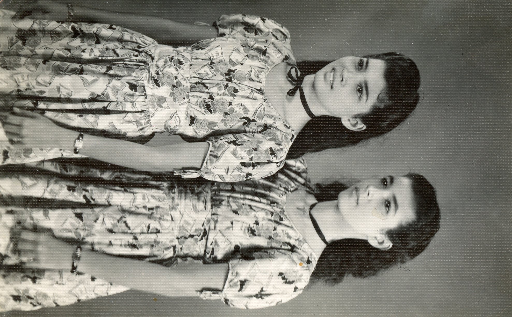 Chalerm's teenage daughters